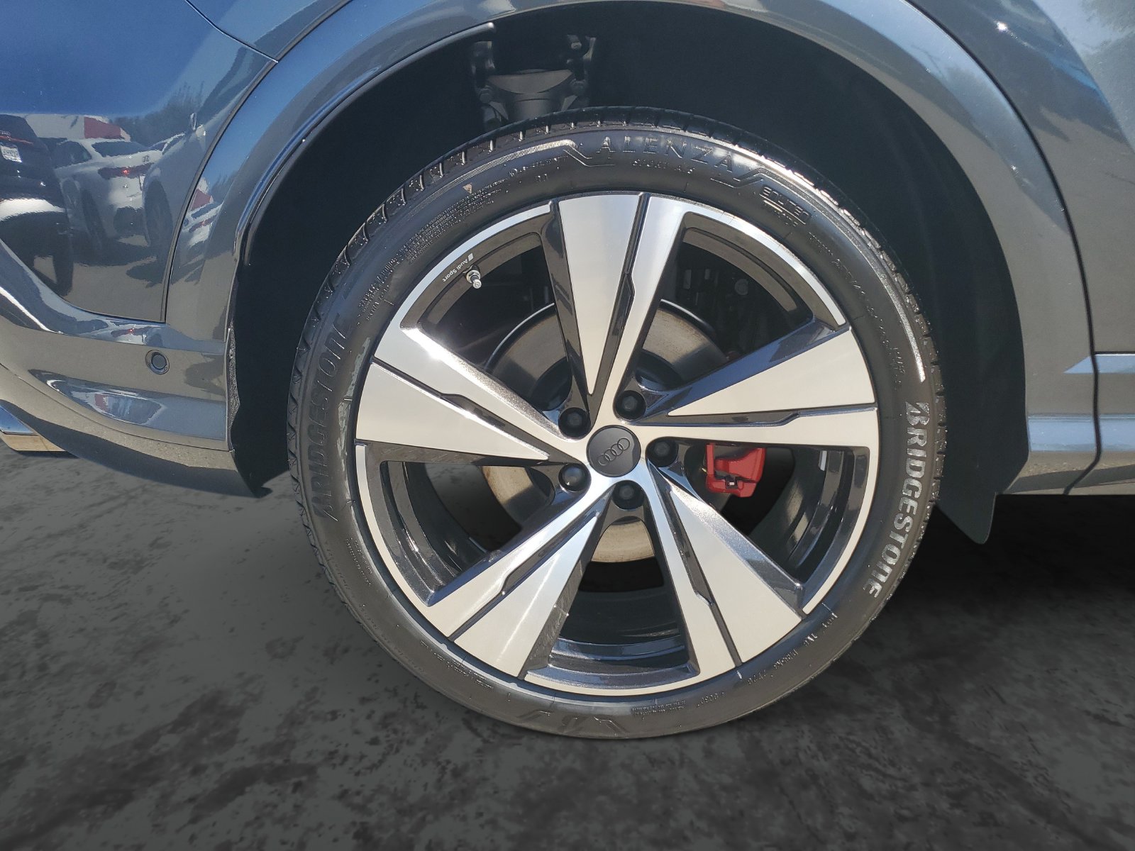 Vehicle photo