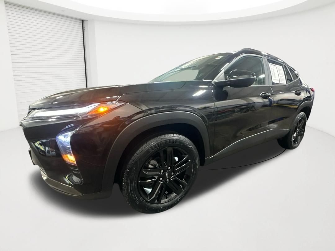 Mosaic Black Metallic 2025 Chevrolet Trax SUV / Crossover Front-Wheel Drive 6-Speed Automatic