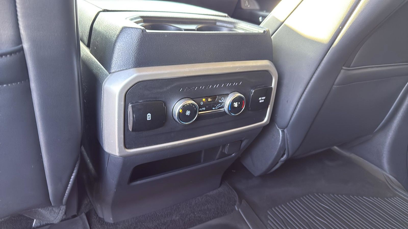 Used Car 2023 Ford Expedition  Xlt For Sale Under $50,000 In Austin, Texas