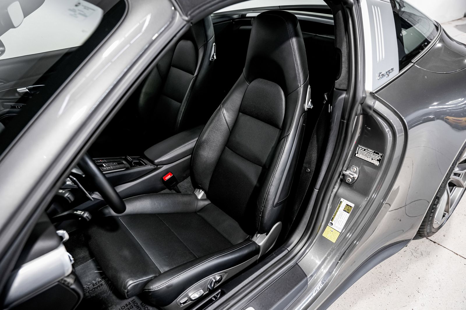 2017 Porsche 911 Targa 4S — photo 20