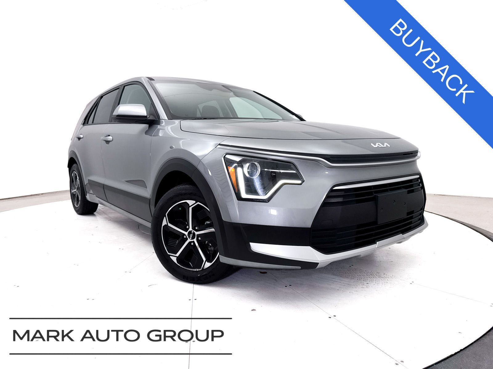 2023 Kia Niro LX