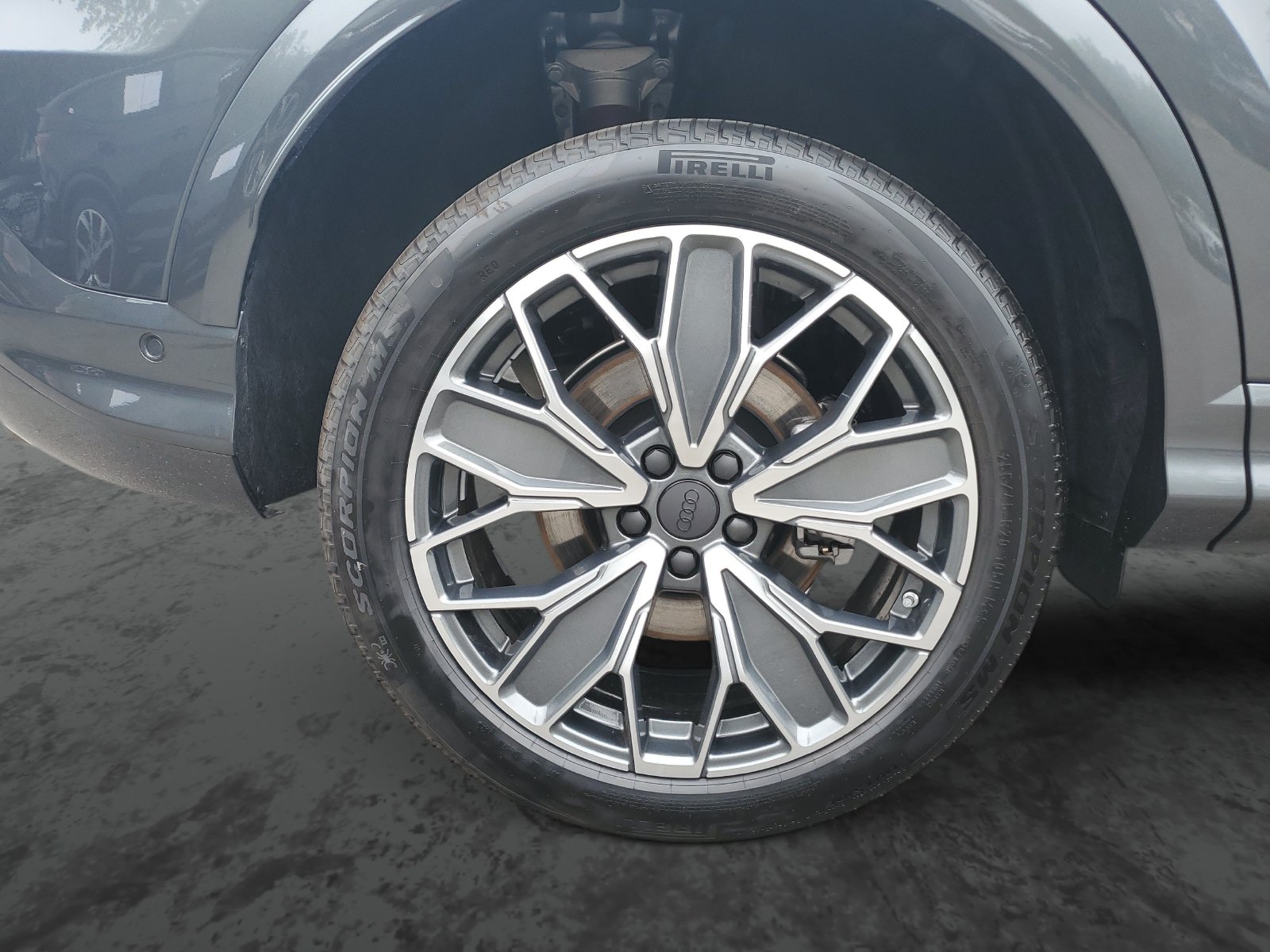 Vehicle photo