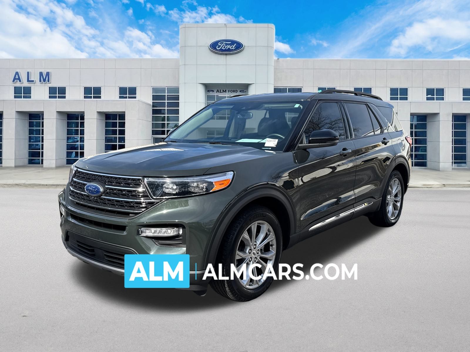 2024 Ford Explorer XLT's photo