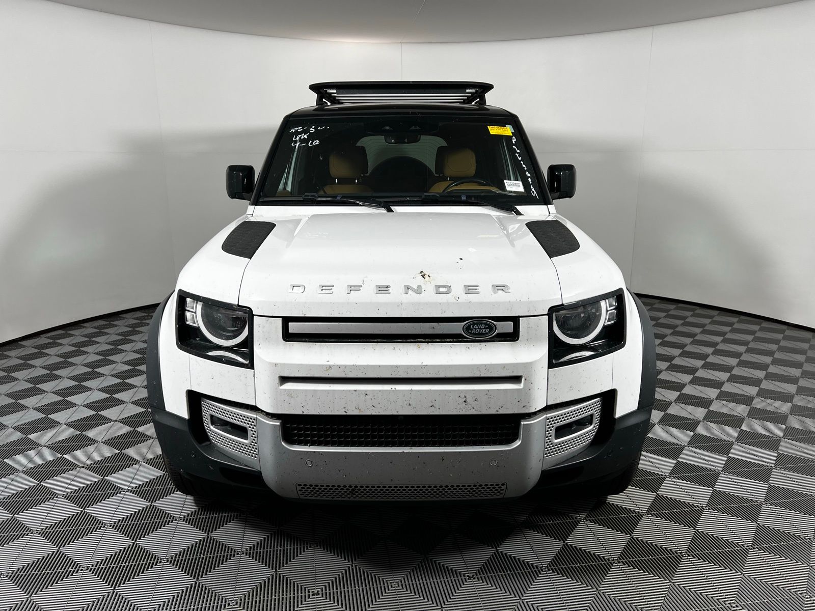 Thumbnail: 2023 Land Rover Defender - 2