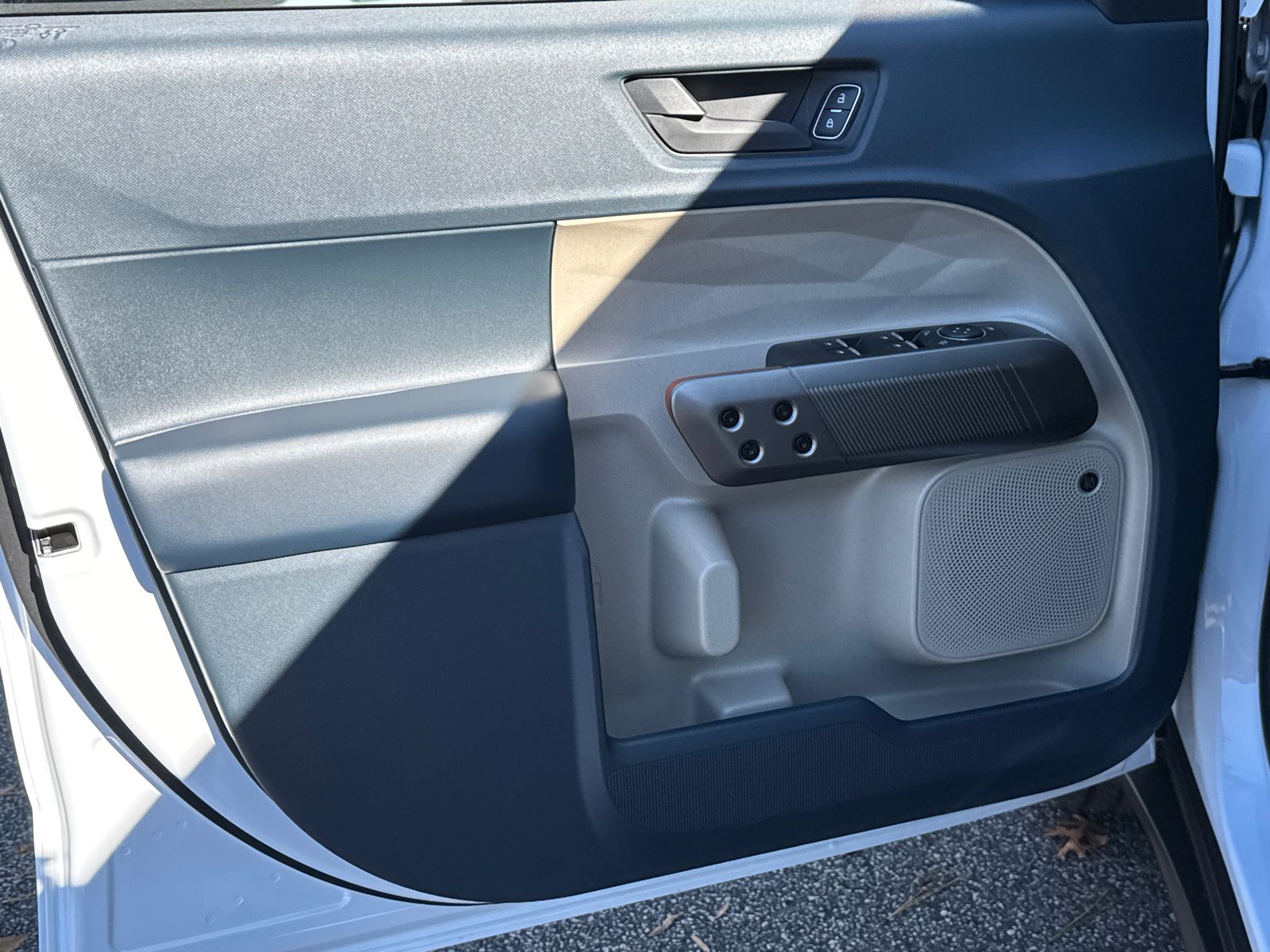 New 2026 Oxford White Ford Lariat® image 12