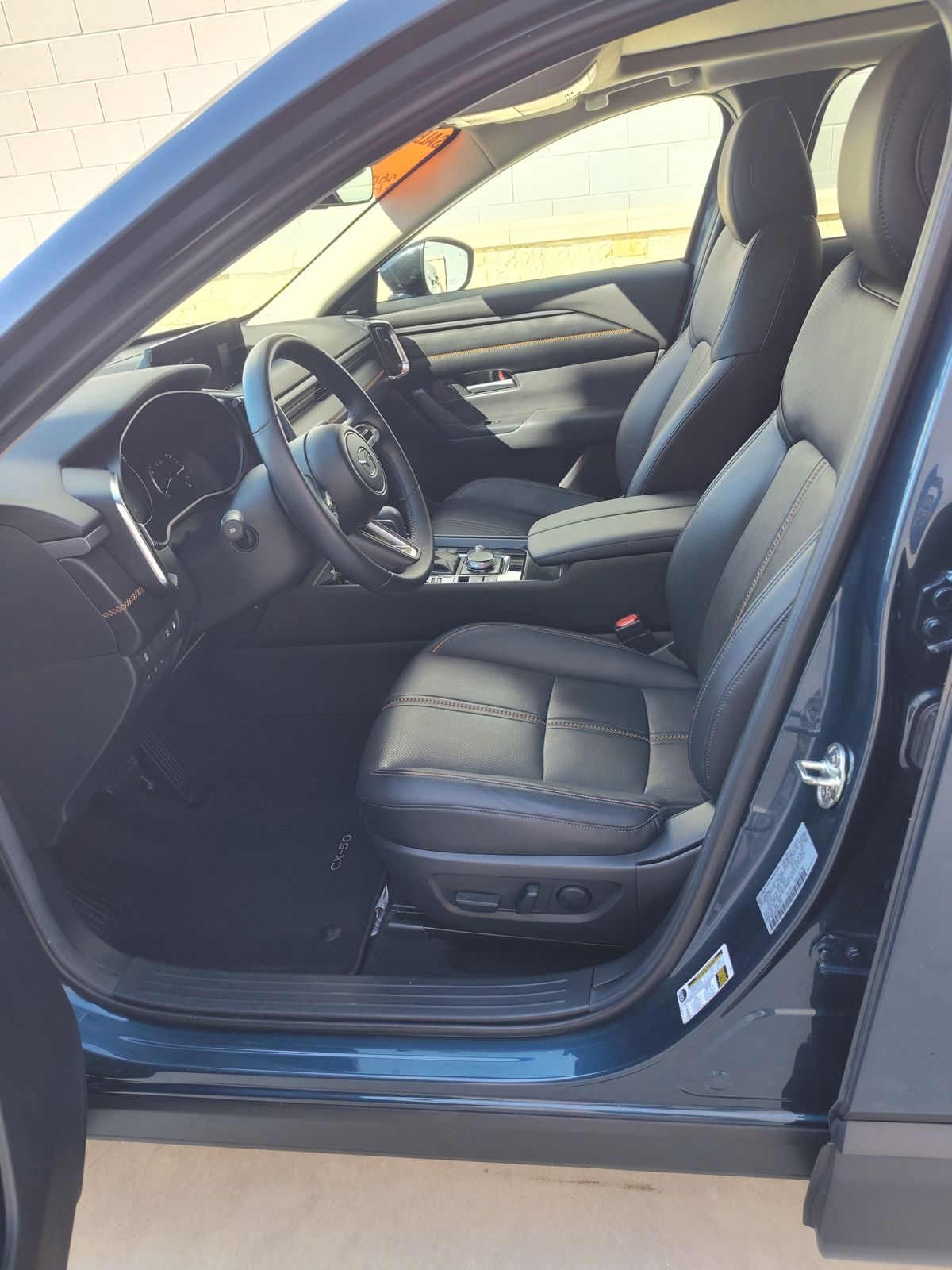 2025 Mazda CX-50 Premium Plus - Photo 7