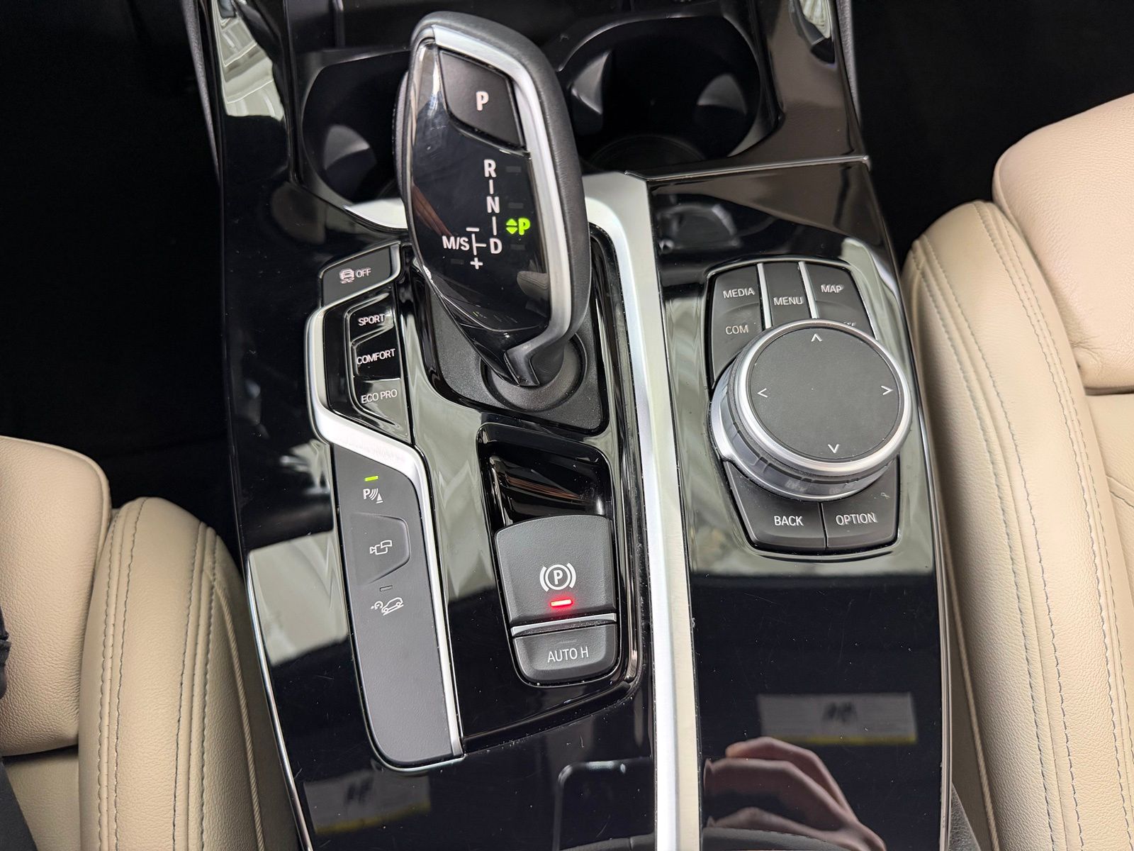Used 2021 Silver BMW xDrive30i image 21