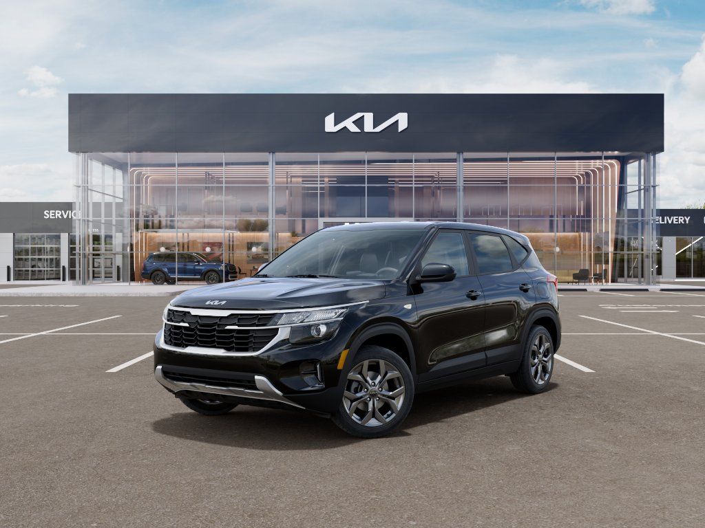 Fusion Black 2026 Kia Seltos LX FWD SUV / Crossover Front-Wheel Drive Continuously Variable Transmission