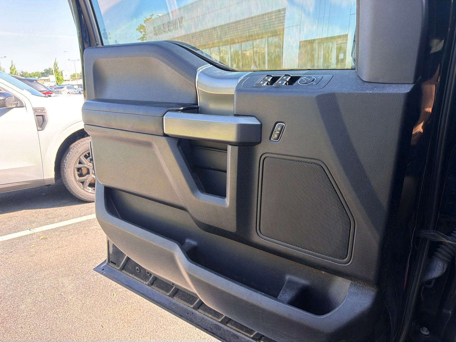 Used 2017 Shadow Black Ford XLT image 19