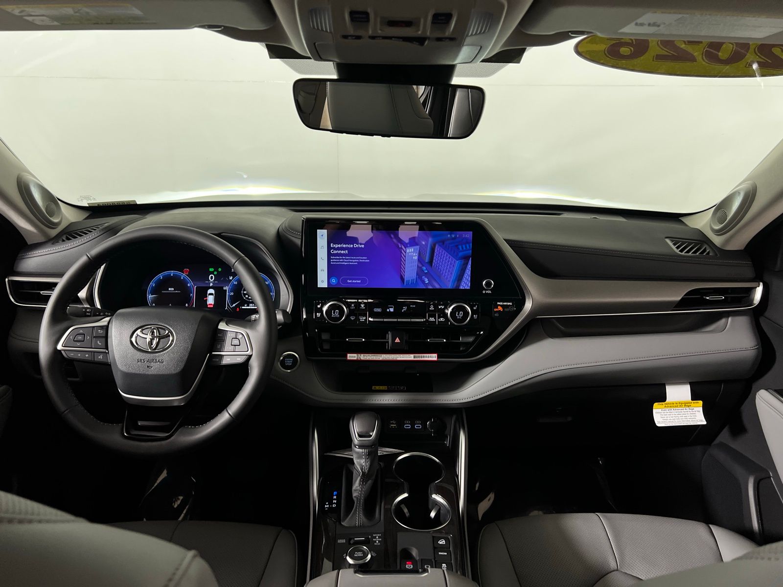 Thumbnail: 2026 Toyota Highlander - 28