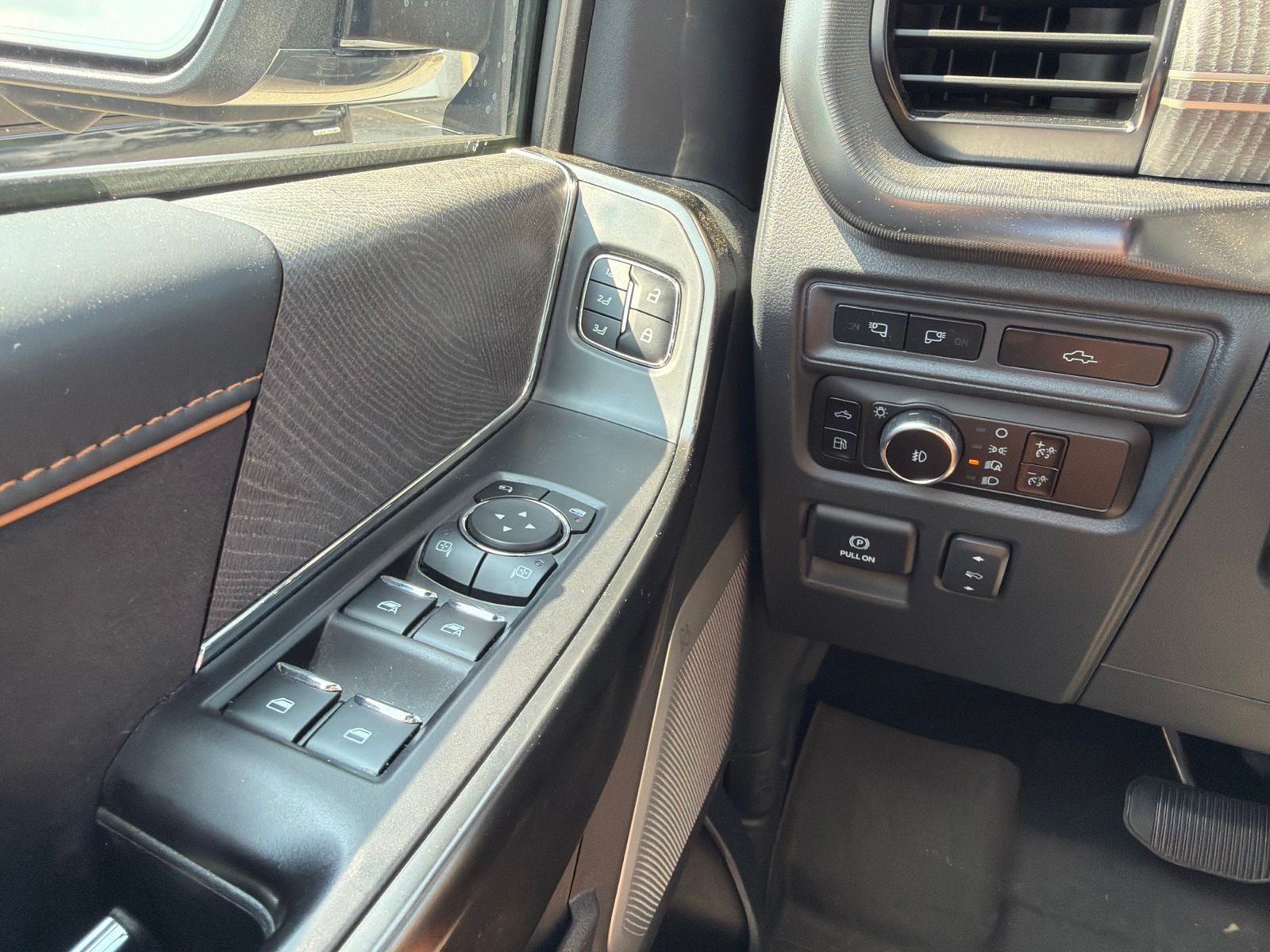 Certified Used 2023 Gray Ford Platinum image 18