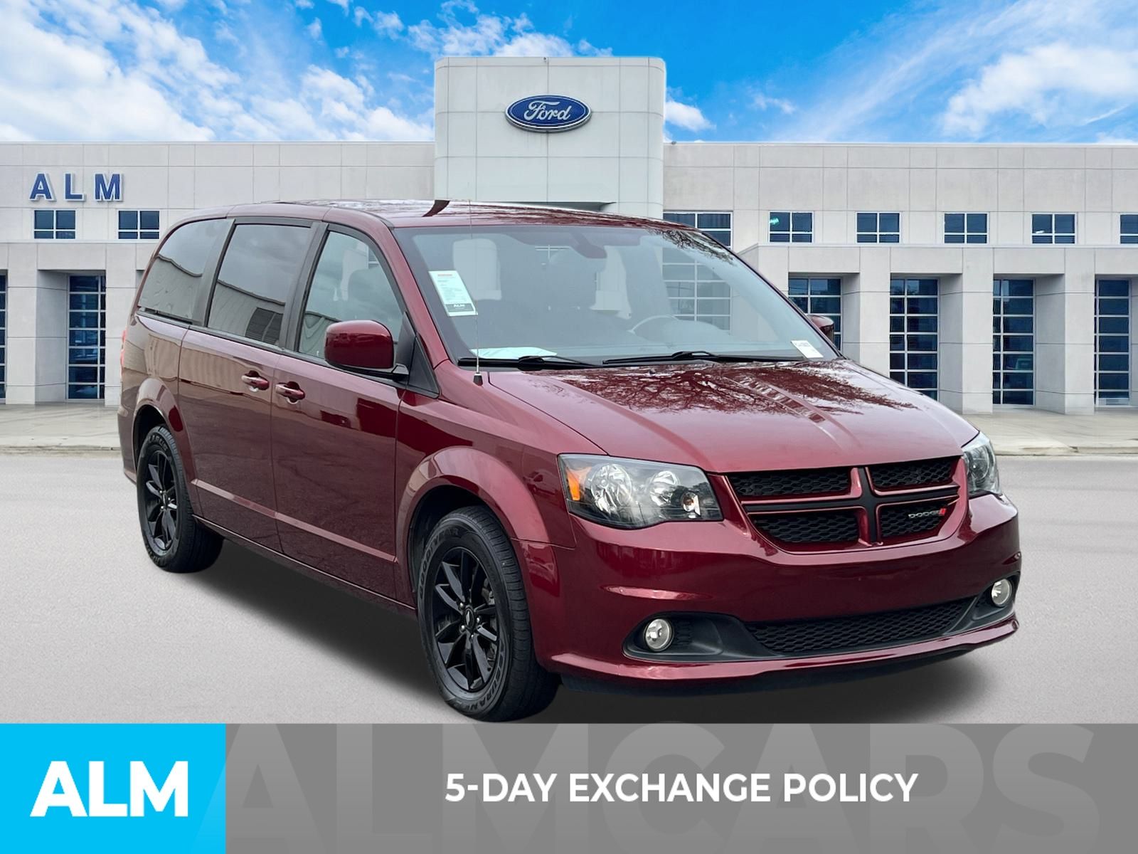 2020 Dodge Grand Caravan GT photo 2