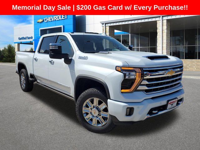 Polar White 2026 Chevrolet Silverado 2500HD High Country Crew Cab 4WD Pickup Truck Four-Wheel Drive Automatic