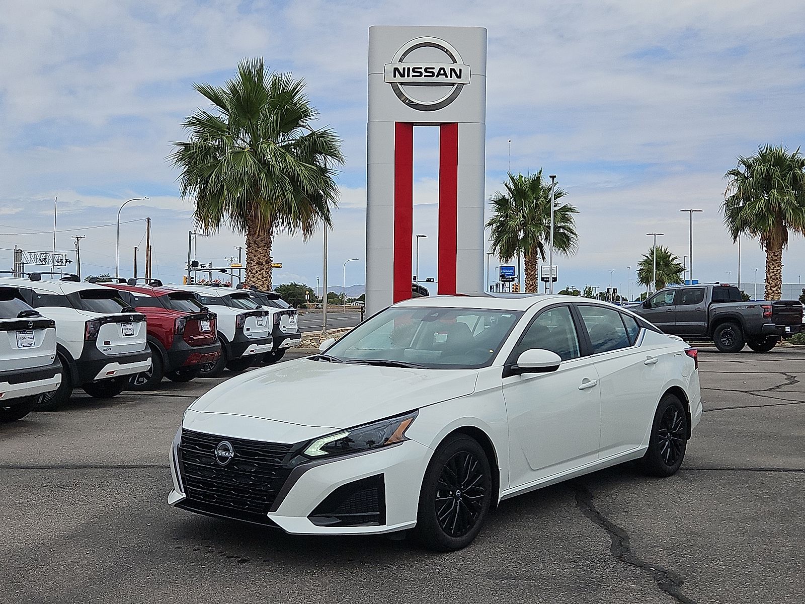 Pearl White Tricoat 2026 Nissan Altima 2.5 SV FWD Sedan Front-Wheel Drive Continuously Variable Transmission
