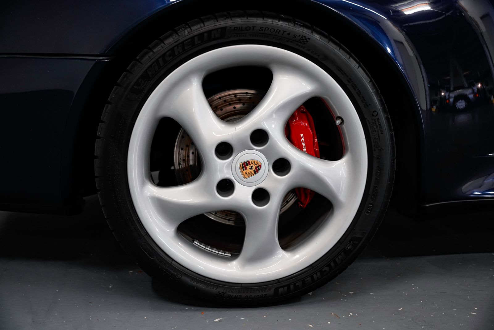 1996 Porsche 911 Carrera 4S — photo 51