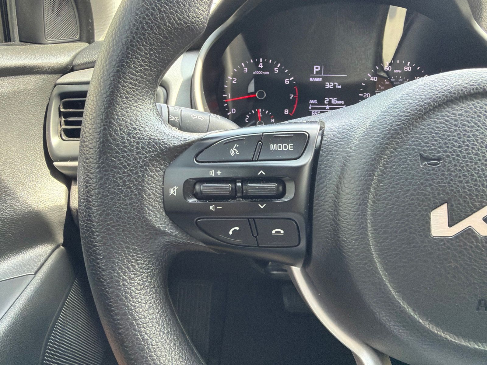 Used 2022 Silky Silver Kia S image 19