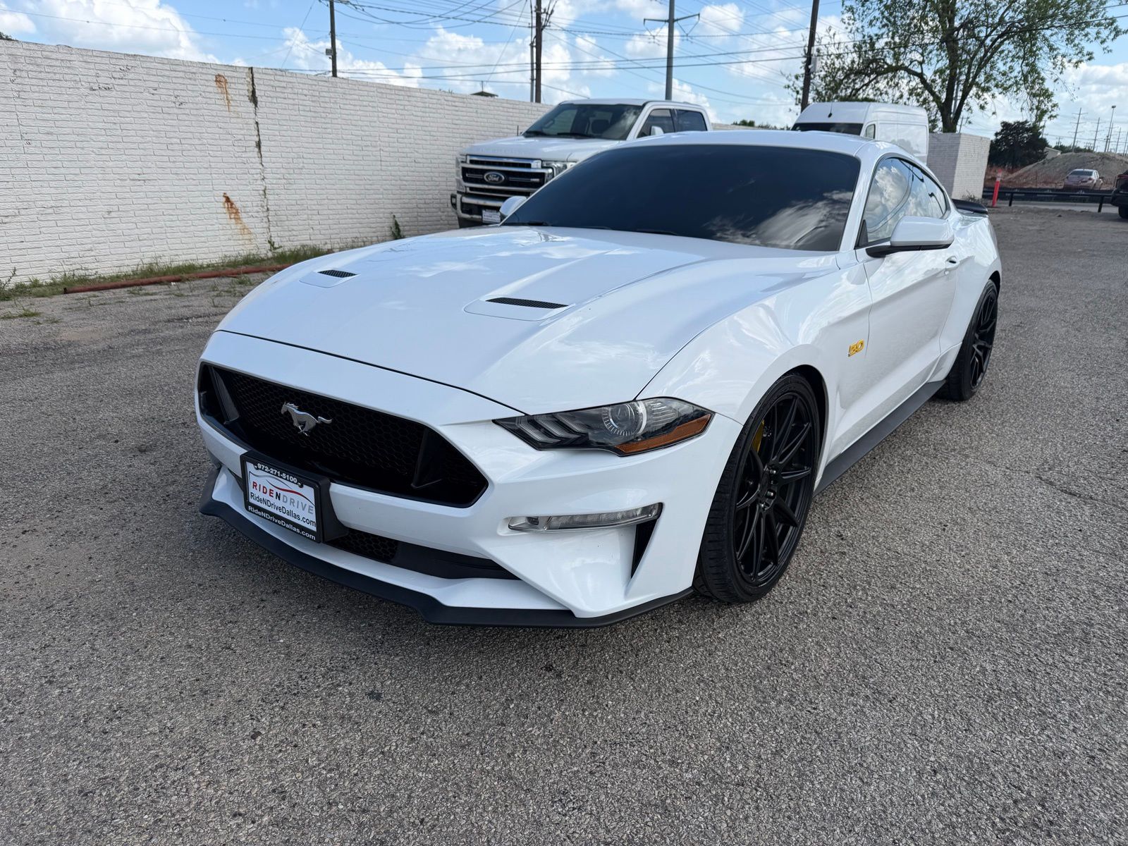 Oxford White 2020 Ford Mustang GT Coupe RWD Coupe Rear-Wheel Drive 6-Speed Manual