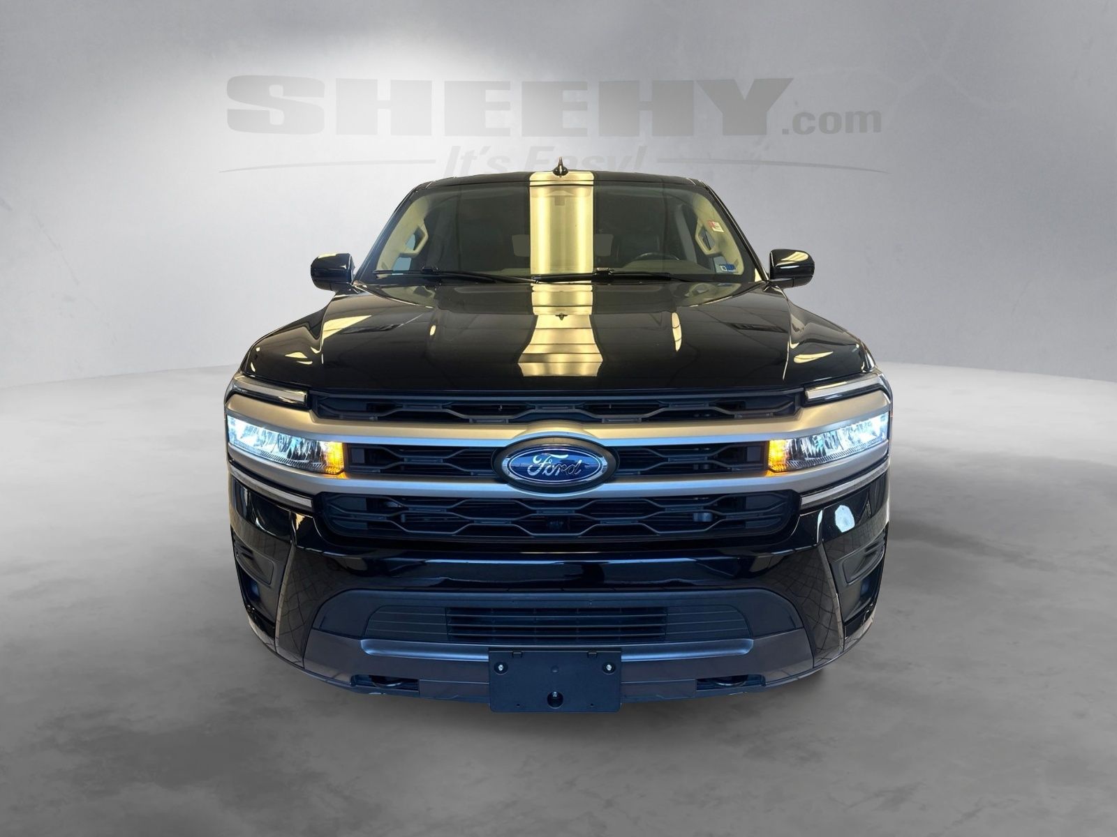 Certified Used 2023 Agate Black Metallic Ford XLT image 18