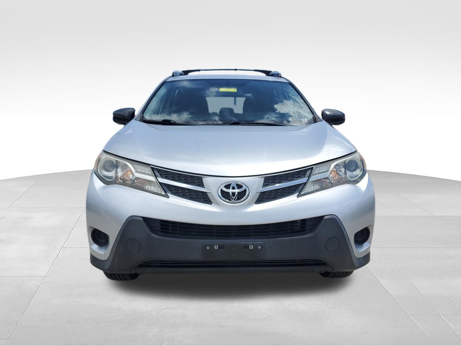 Used 2015 Toyota RAV4 LE with VIN JTMZFREV6FD071509 for sale in Dilley, TX