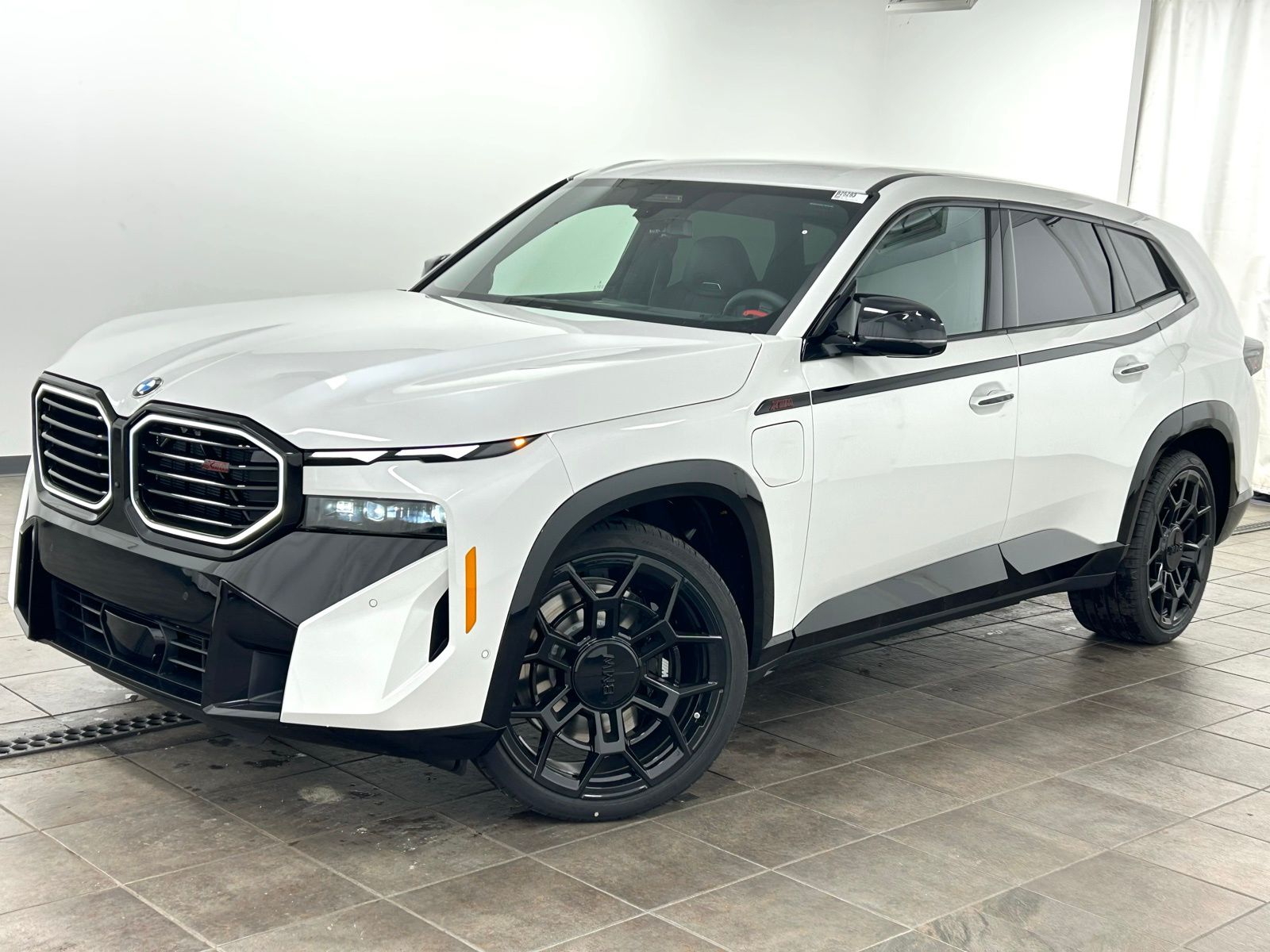 Mineral White Metallic 2026 BMW XM SUV / Crossover All-Wheel Drive 8-Speed Automatic