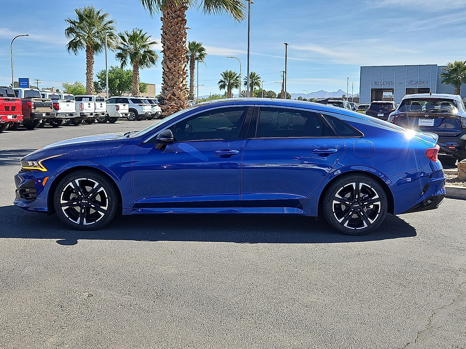 View vehicle photo 2
