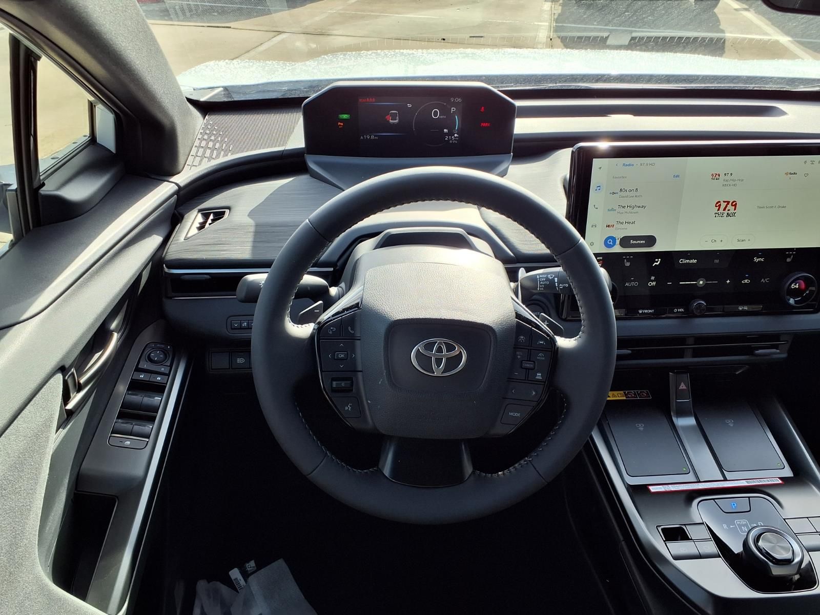 2026 Toyota C-HR SE - 11