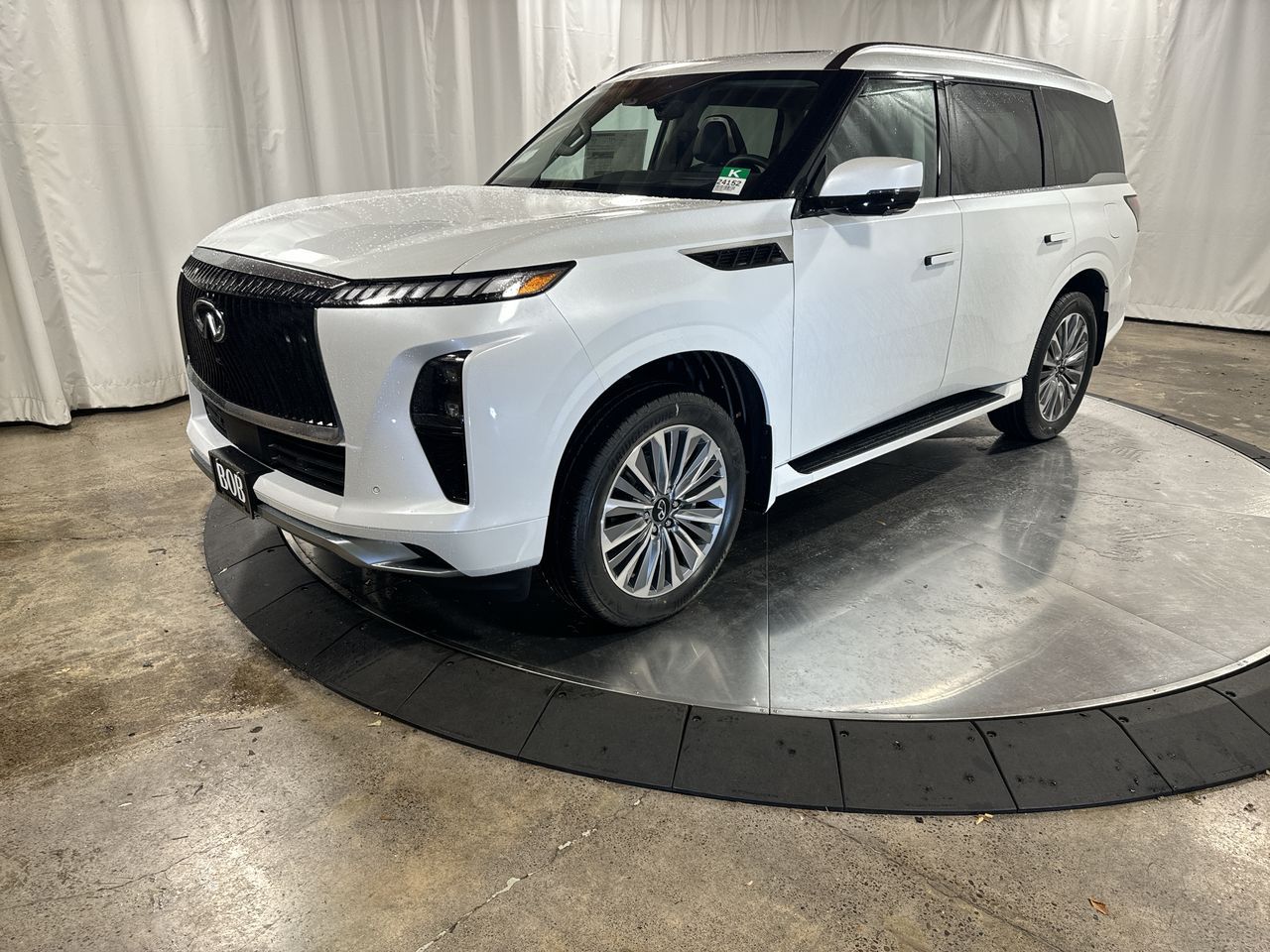 2025 INFINITI QX80 SENSORY