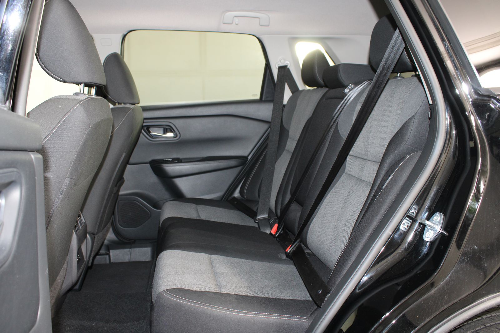 Used 2025 Black Nissan SV image 8