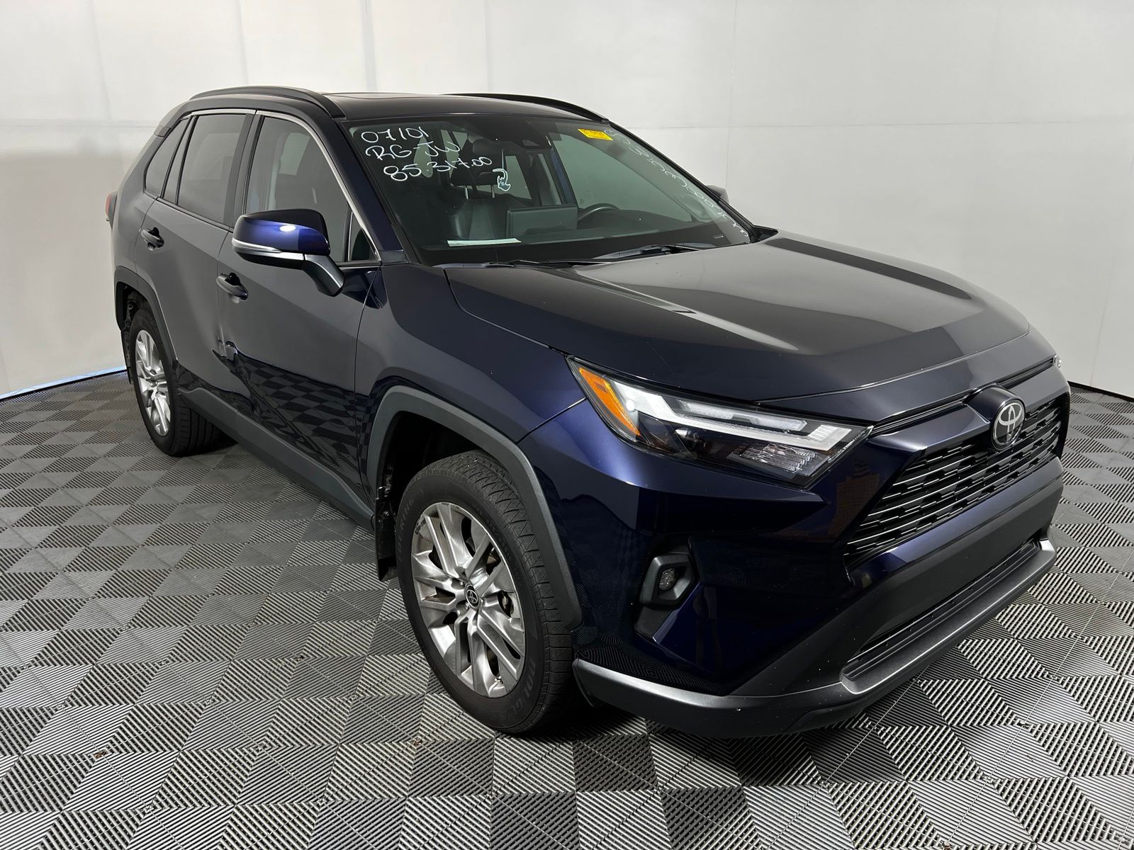 Thumbnail: 2025 Toyota RAV4 - 3