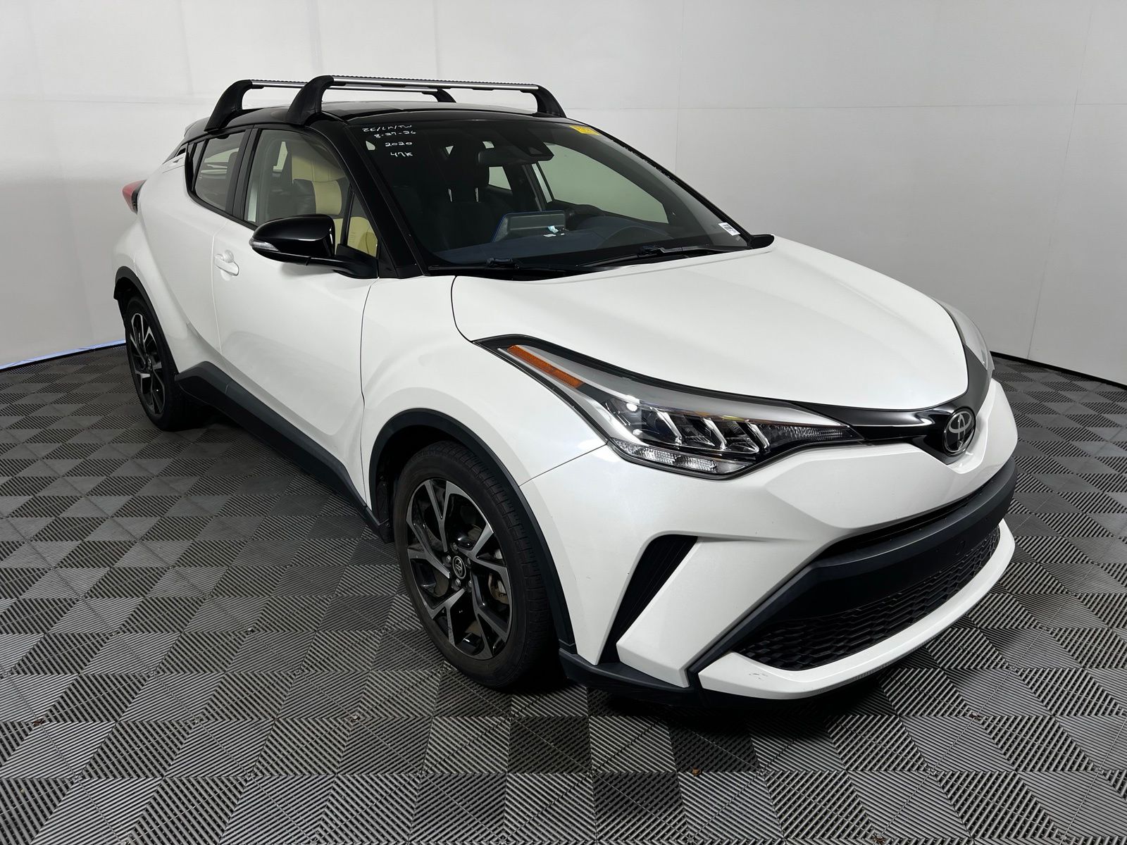 Thumbnail: 2020 Toyota C-HR - 3