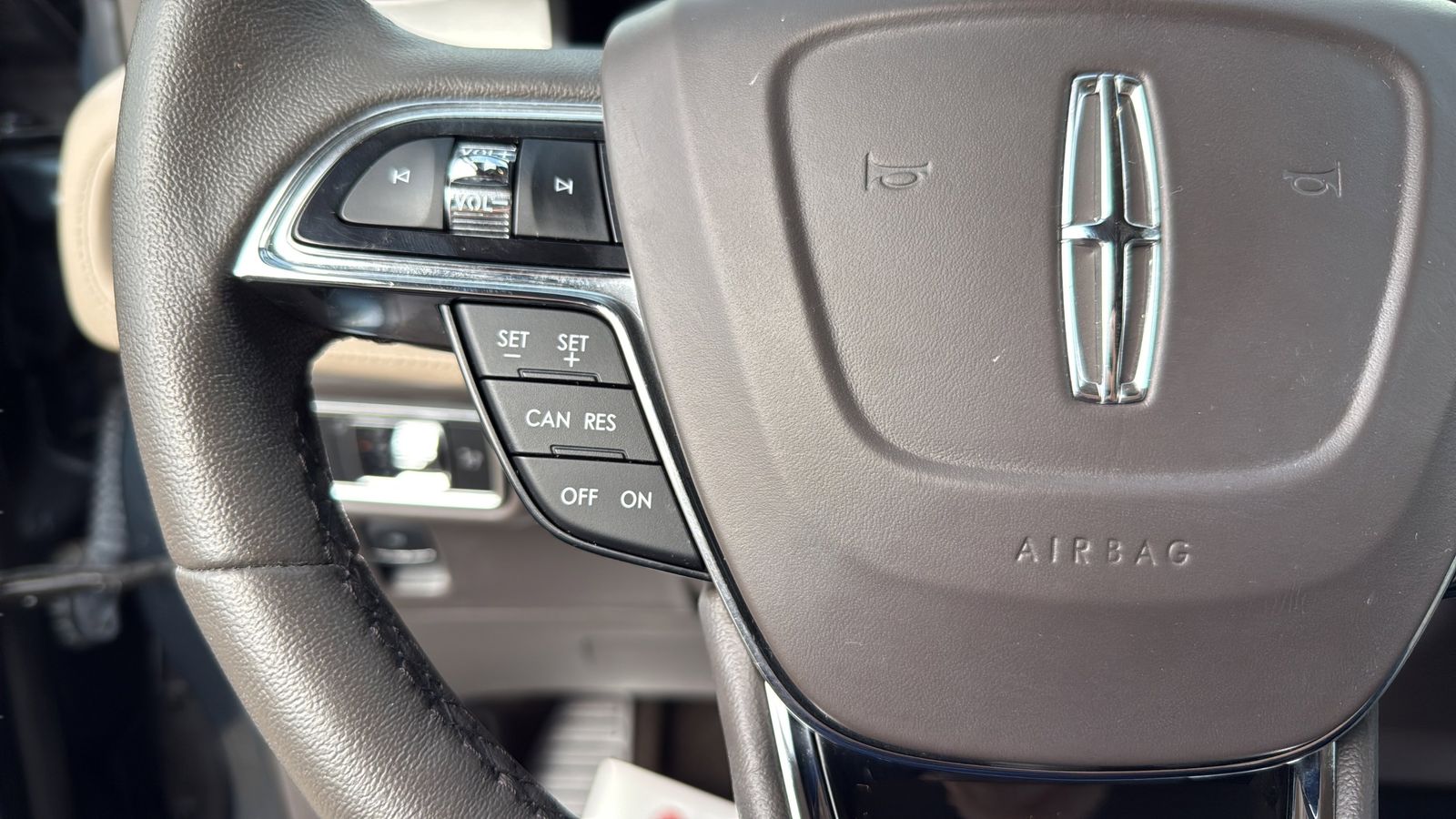 Used Car 2022 Lincoln Nautilus  Standard For Sale Under $30,000 In Austin, Texas