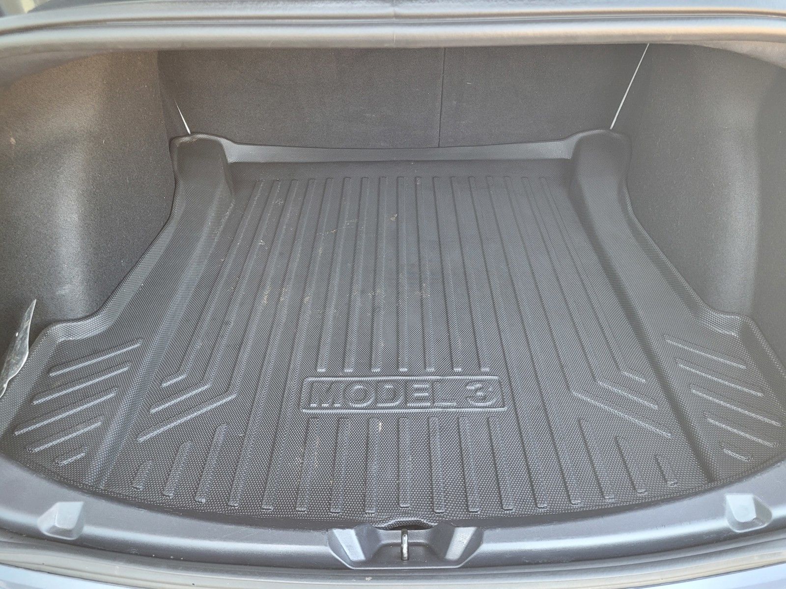 Used 2022  Tesla Performance image 29