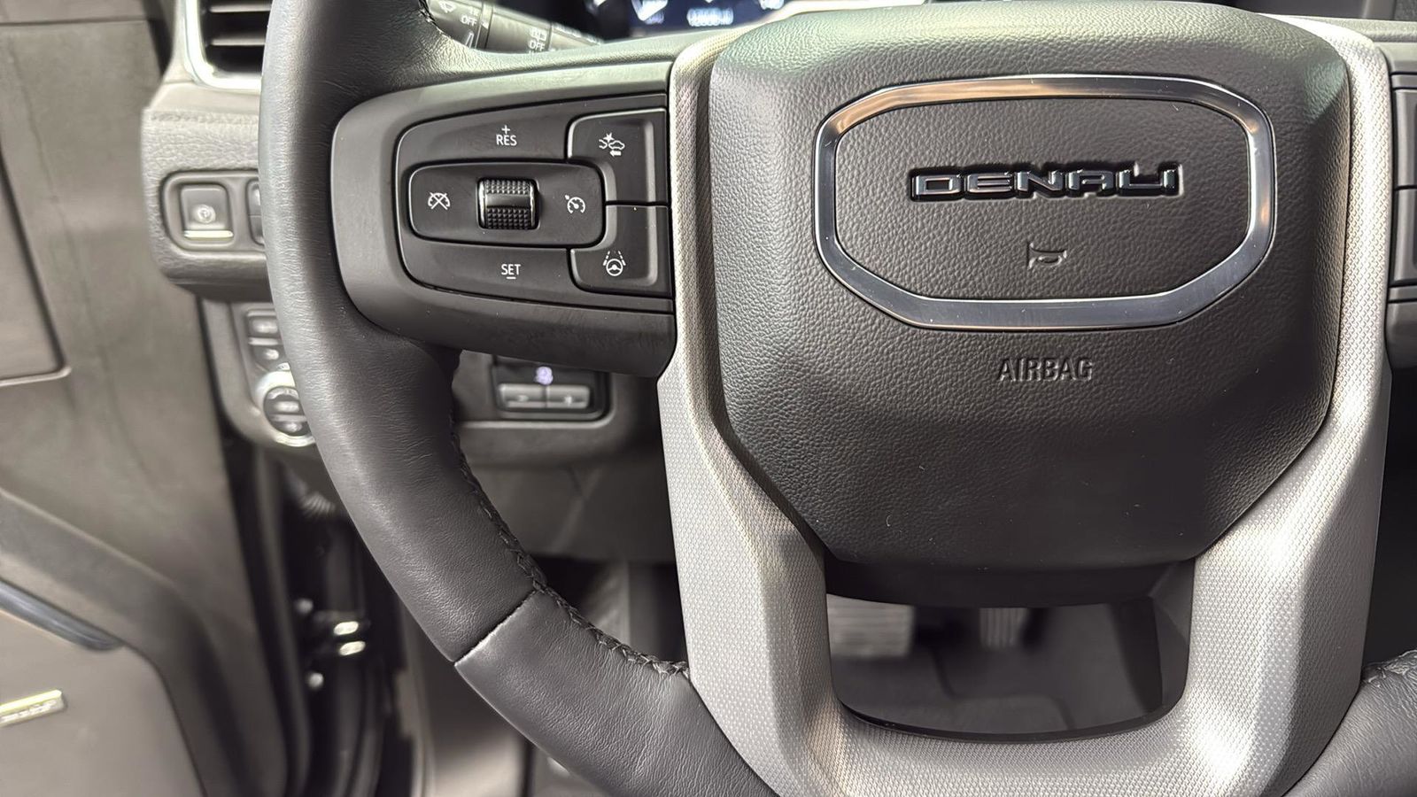 Used Car 2023 Gmc Yukon  Denali For Sale Under $70,000 In Austin, Texas