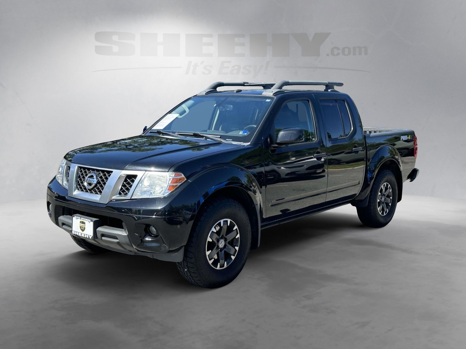 Used 2018 Black Nissan PRO-4X image 14