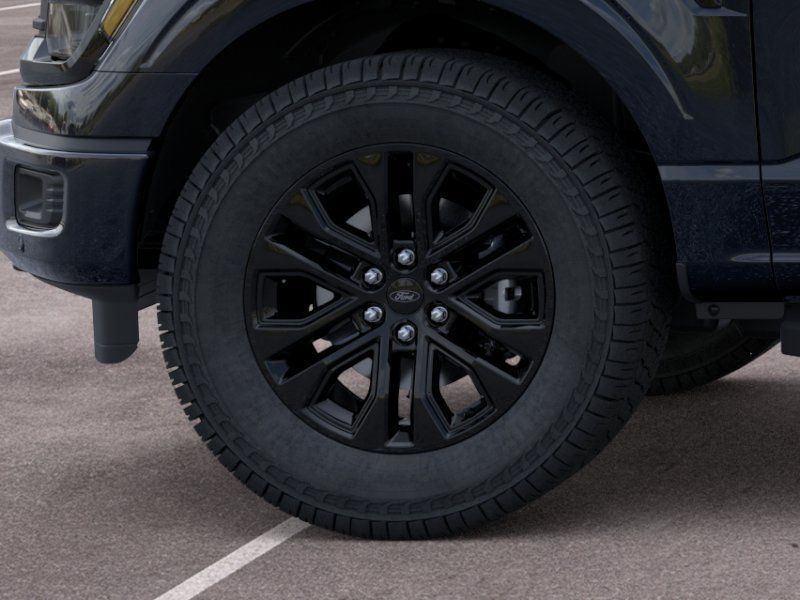 New 2026 Agate Black Metallic Ford XLT image 19