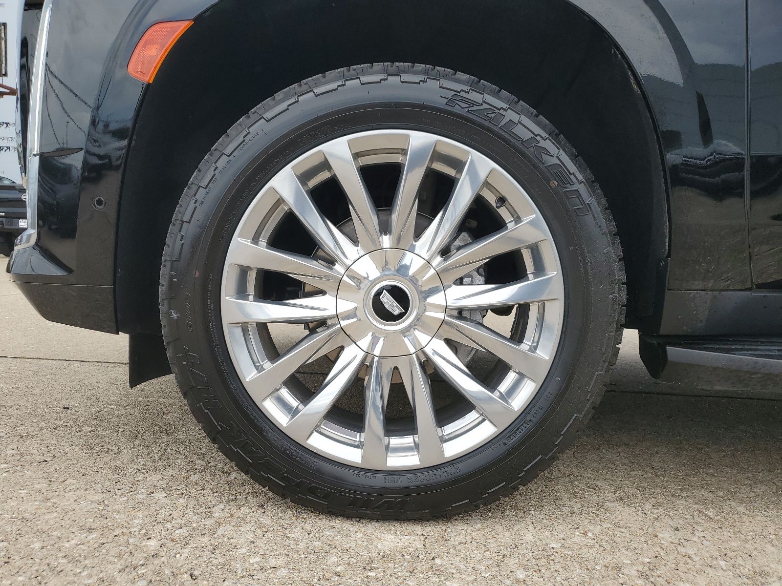 2024 Cadillac Escalade Premium Luxury - 6