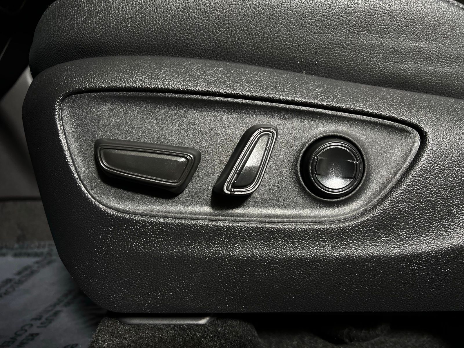 Thumbnail: 2026 Toyota Grand Highlander - 14