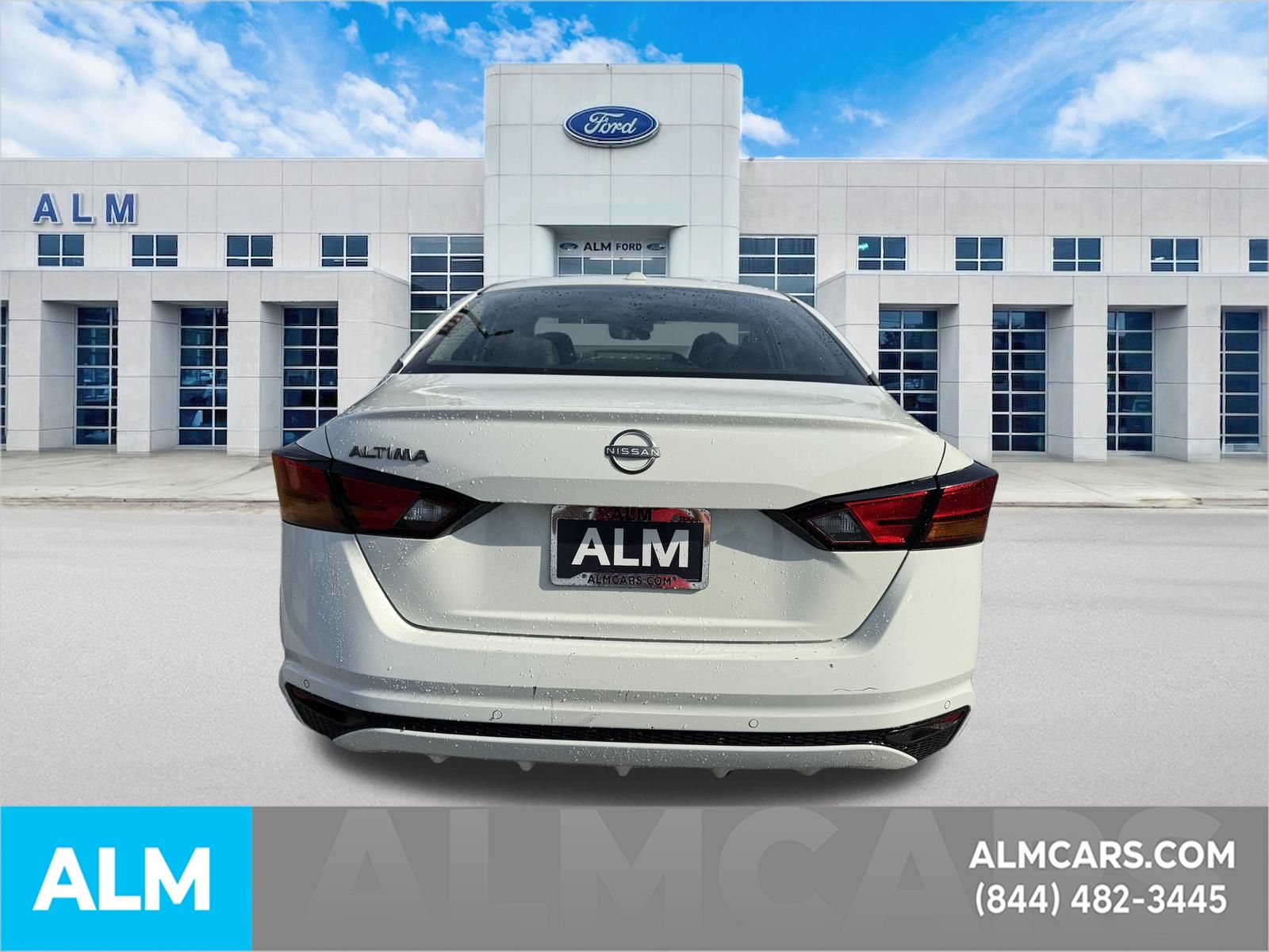 Used 2025 White Nissan 2.5 SV image 8