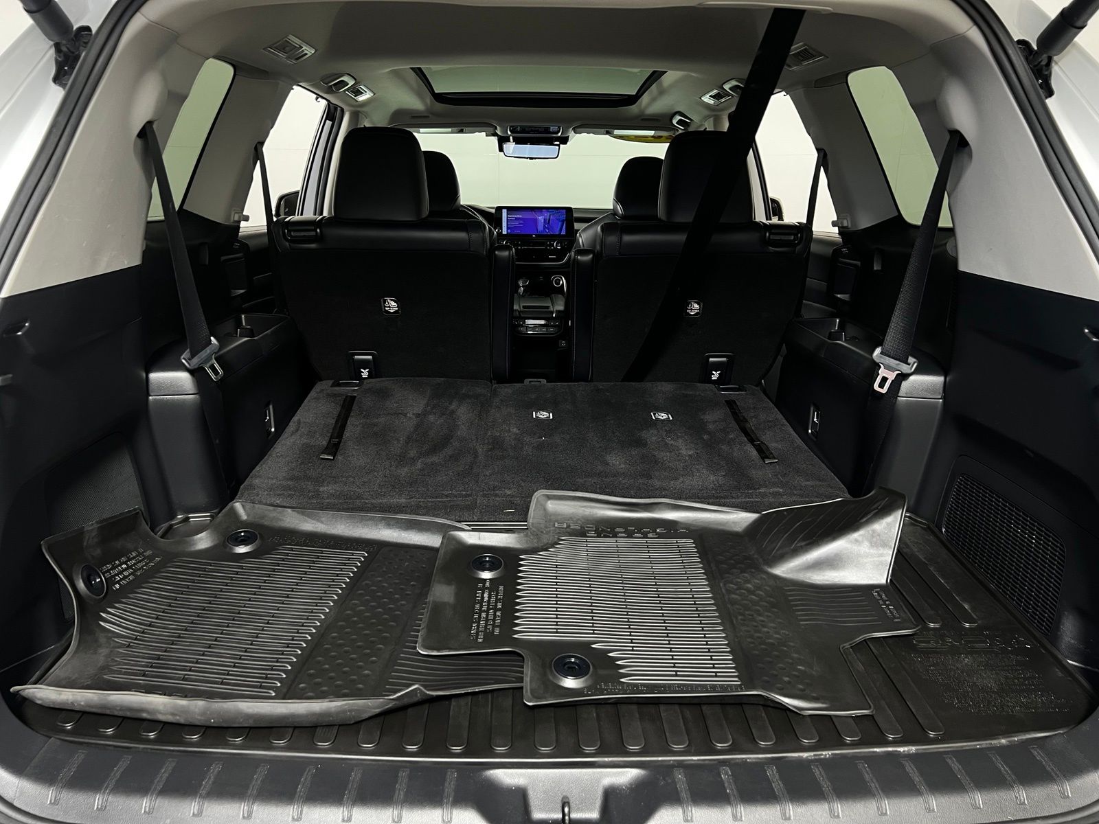 Thumbnail: 2024 Toyota Grand Highlander - 31