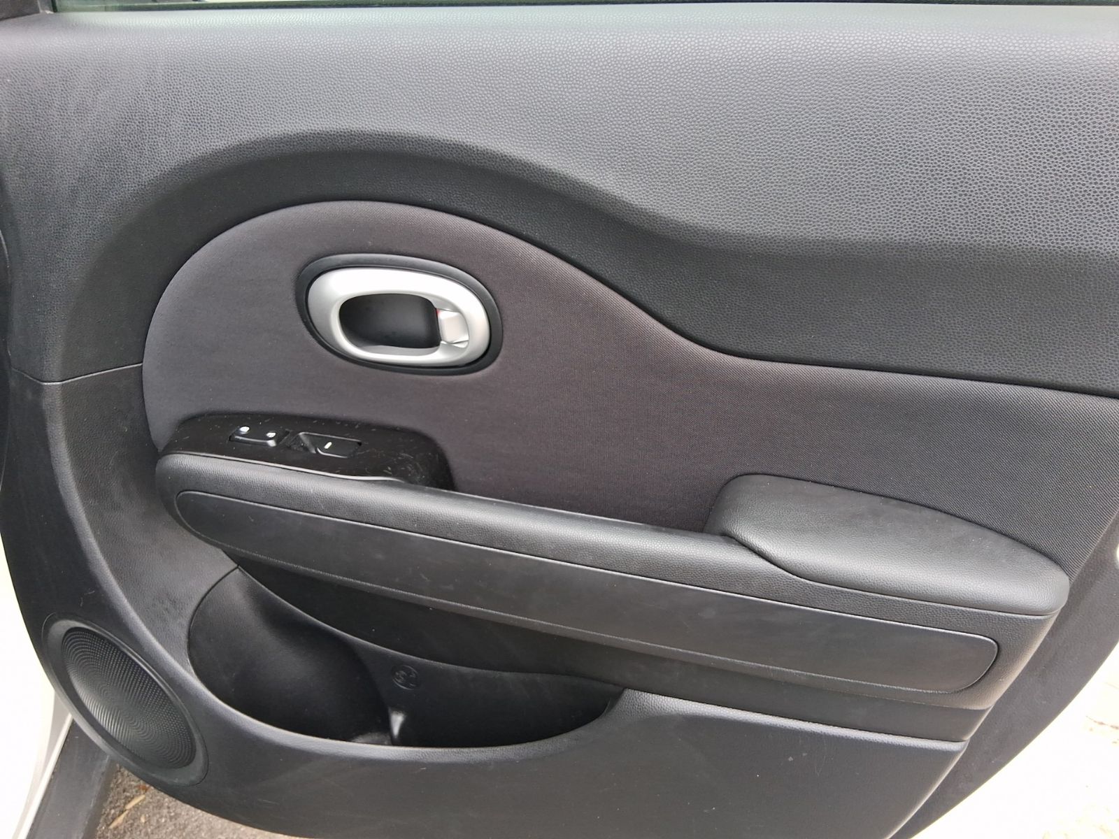 Used Car 2015 Kia Soul  Base For Sale Under $10,000 In Austin, Texas