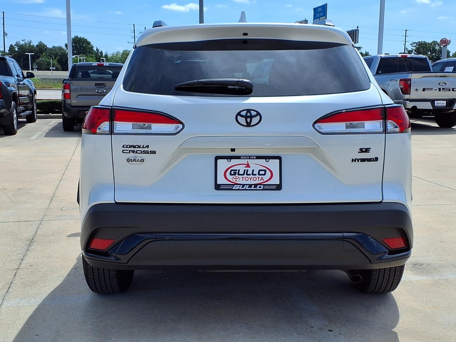 2023 Toyota Corolla Cross Hybrid SE - 6
