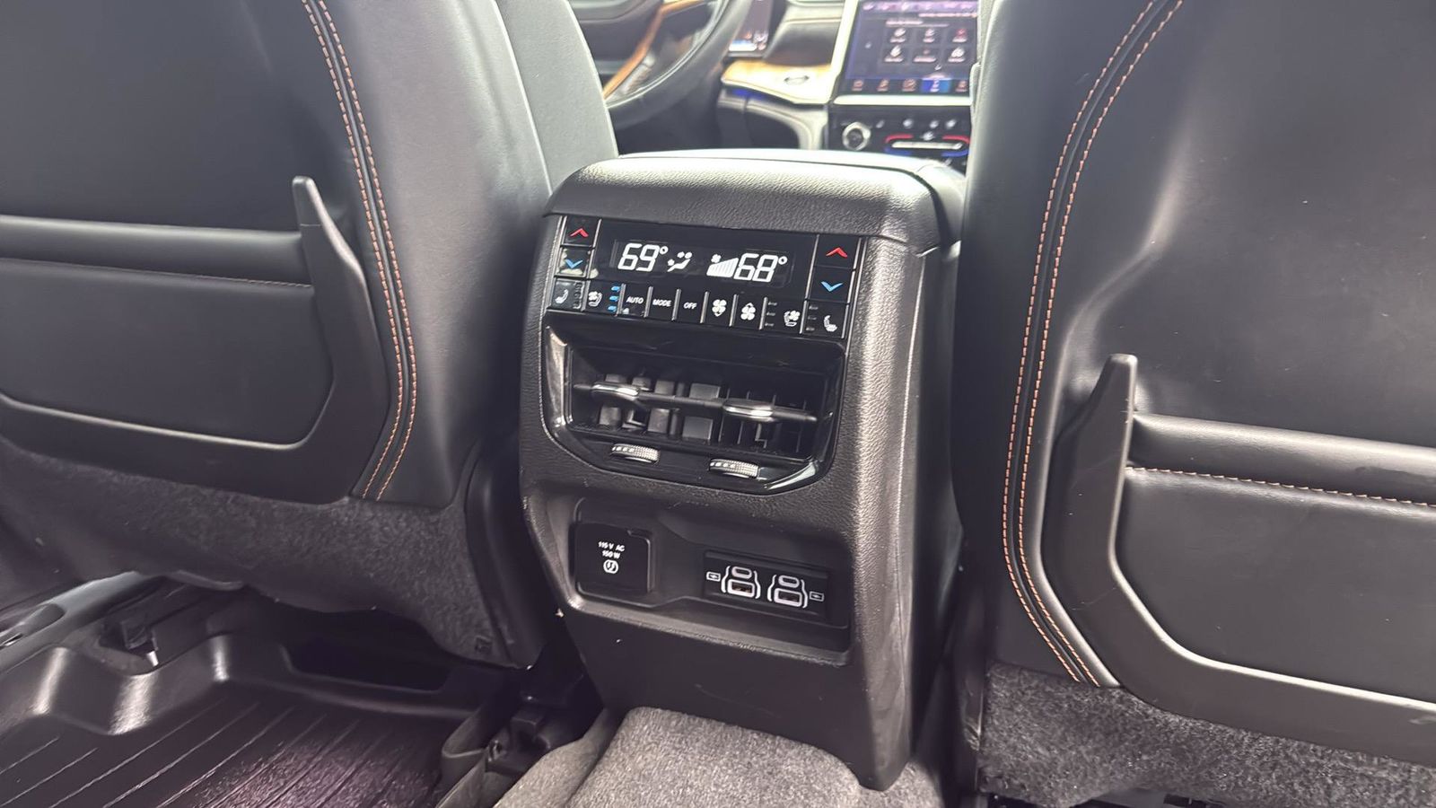 Used Car 2021 Jeep Grand Cherokee L  Summit For Sale Under $35,000 In Austin, Texas