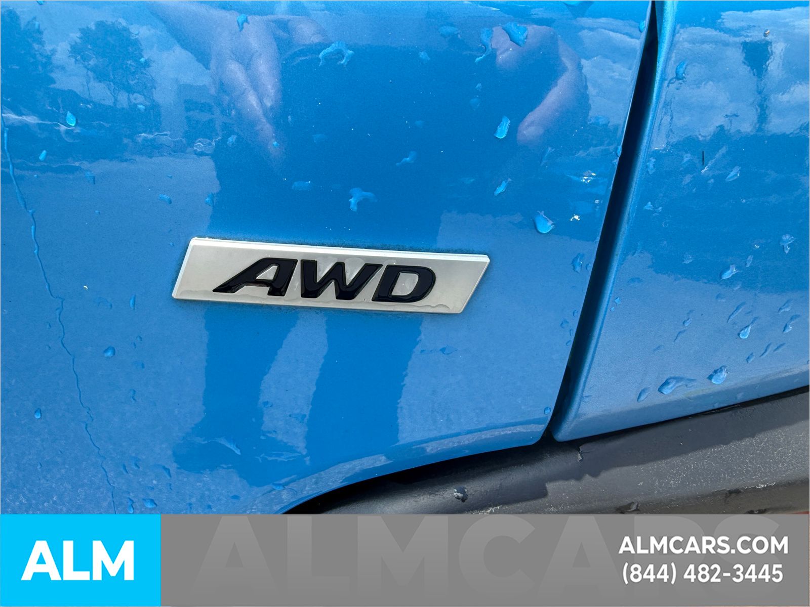 Used 2020 Blue Hyundai SE image 8