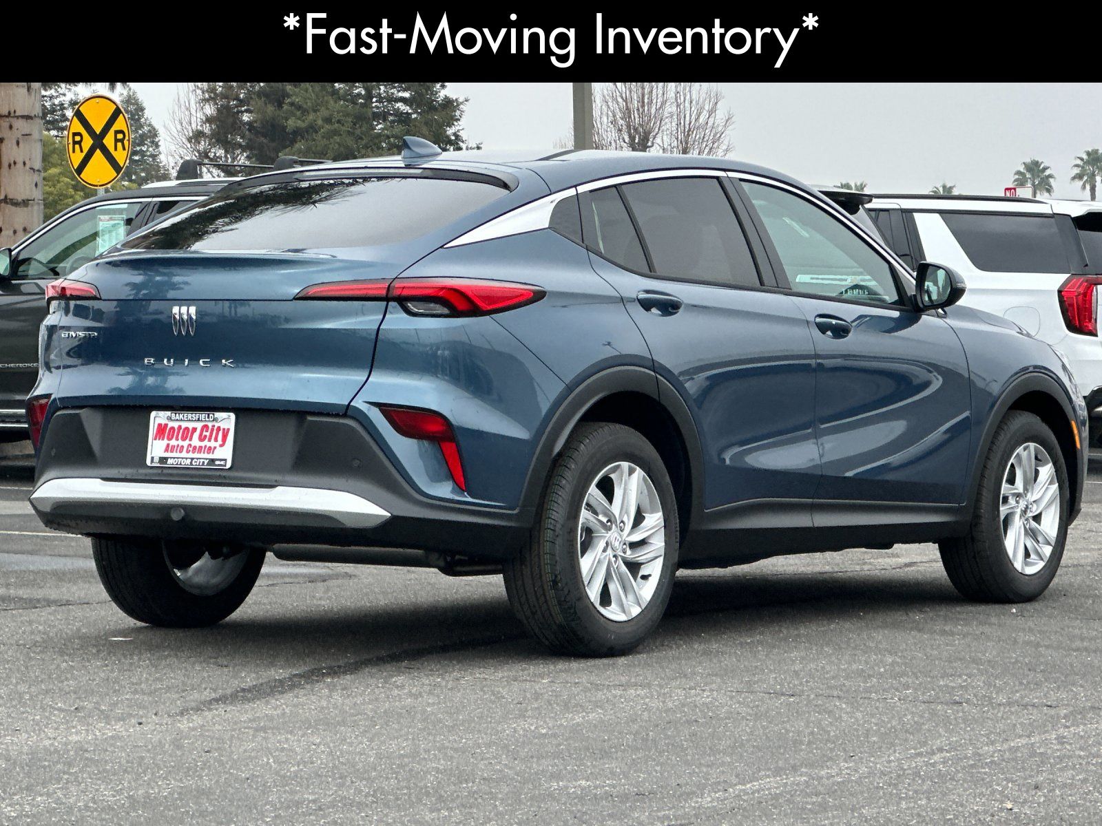 View vehicle photo 4