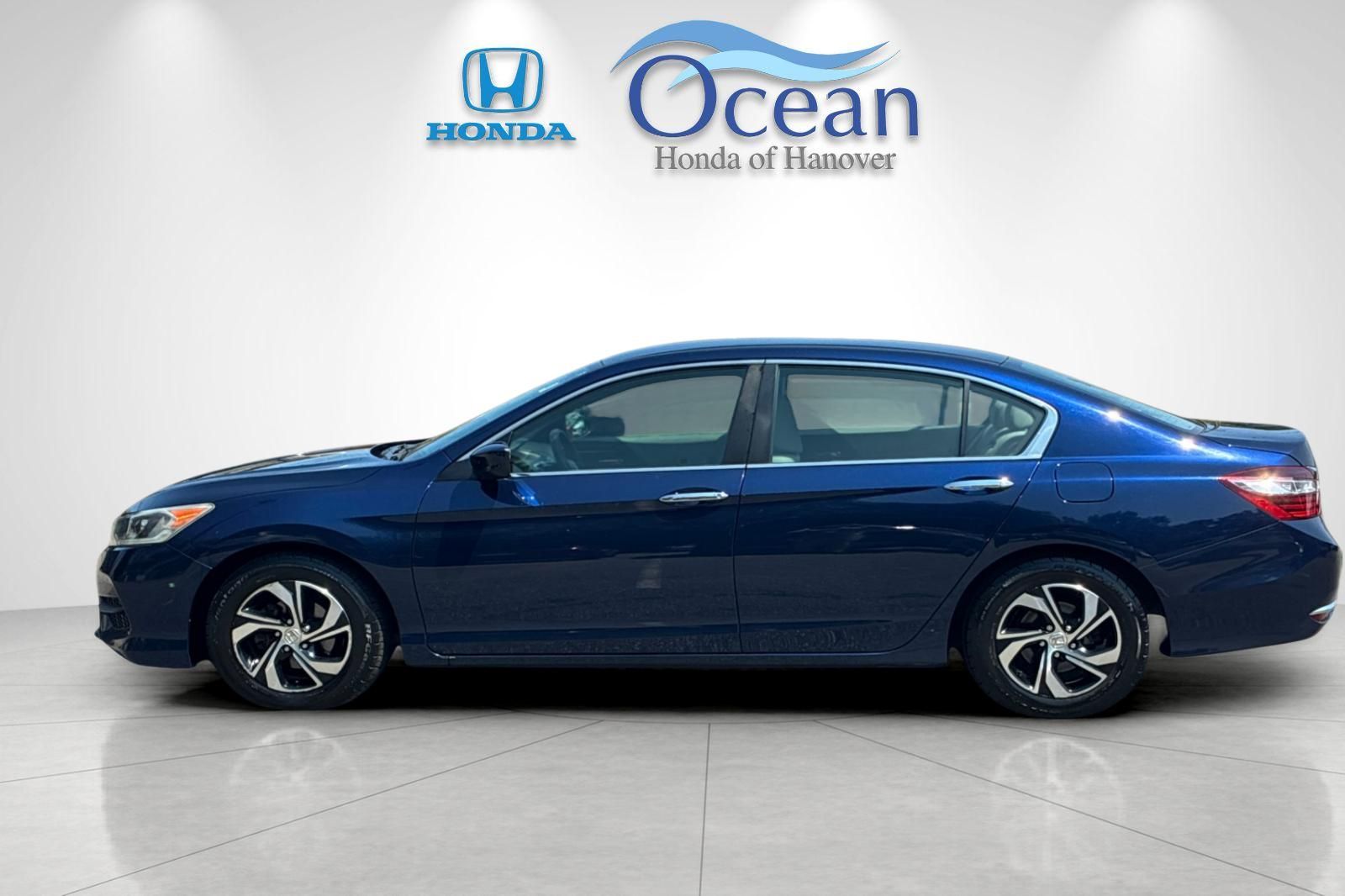 Used 2017 Obsidian Blue Pearl Honda LX image 6