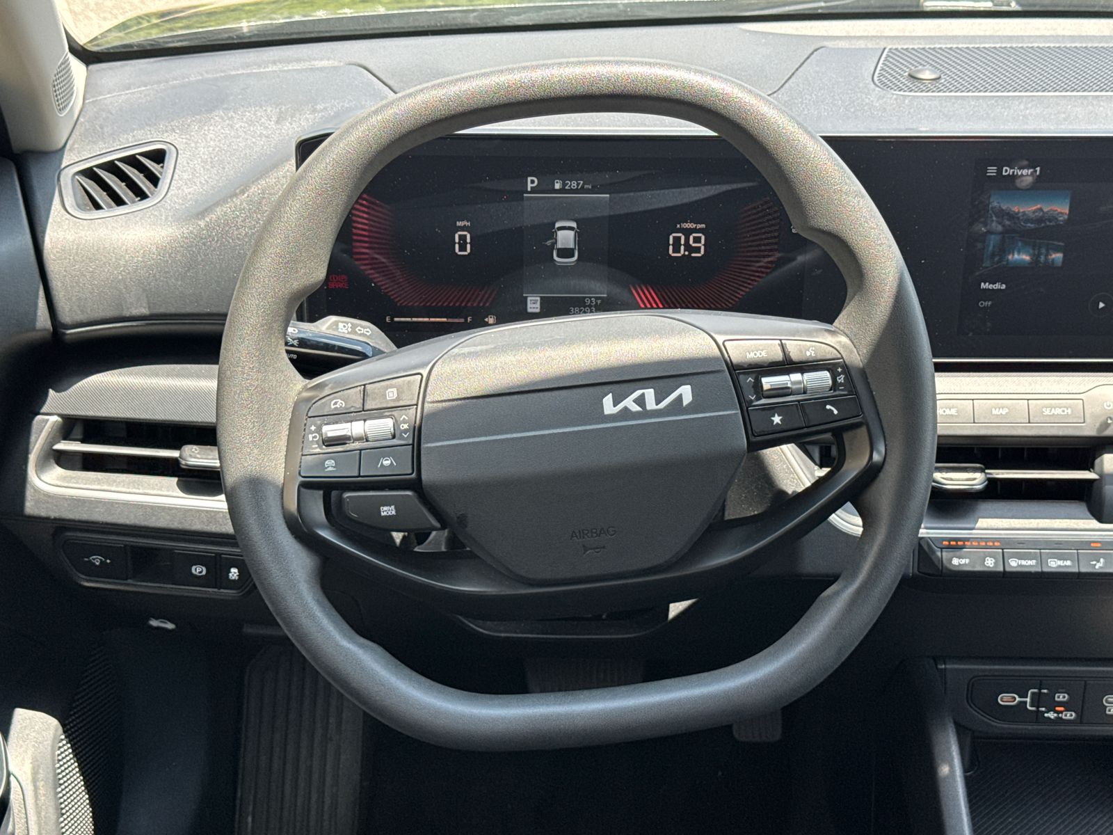 Used 2025 Gray Kia LXS image 23