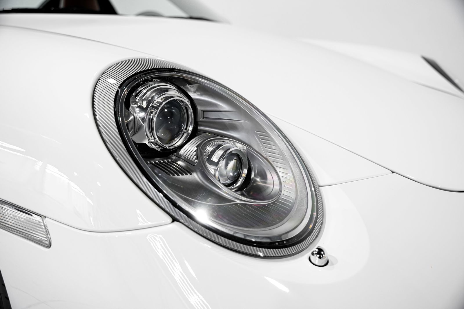2010 Porsche 911 Targa 4S — photo 40