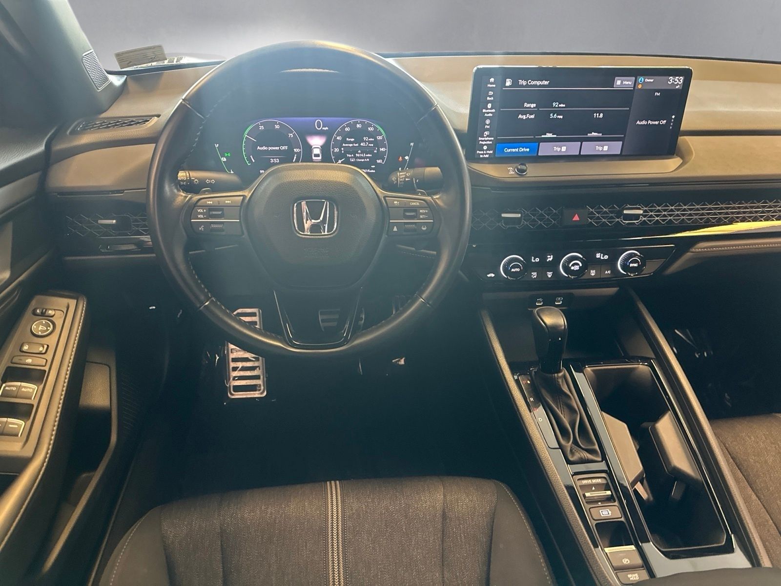 Used 2024  Honda Sport image 3