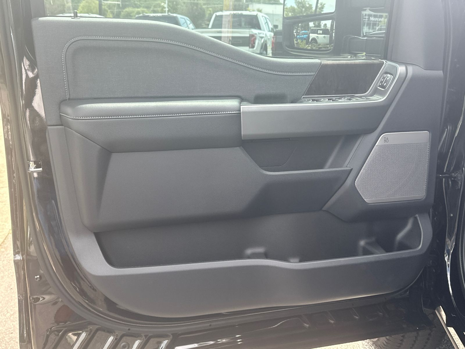 New 2026 Agate Black Metallic Ford F-250® Lariat® image 11