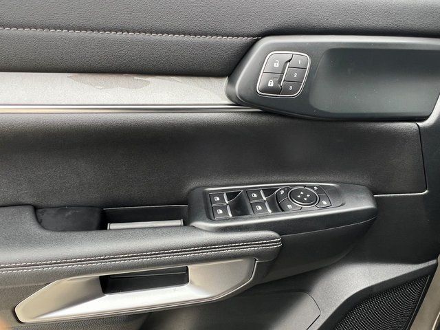 New 2025 Marsh Gray Ford Lariat image 23